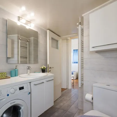 Spacious Next To Marina Flisvo Apartment
